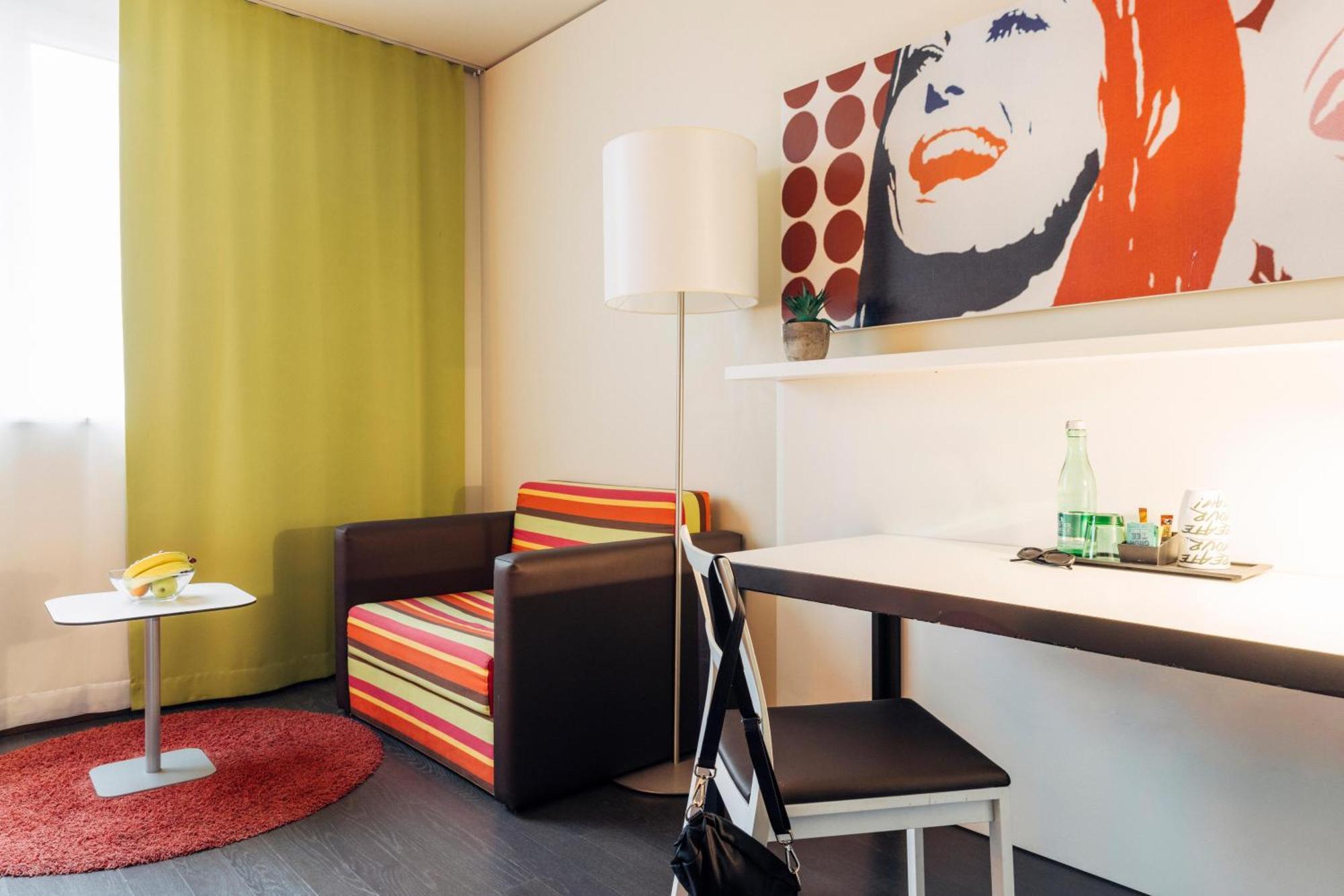 Doppel- oder Zweibettzimmer